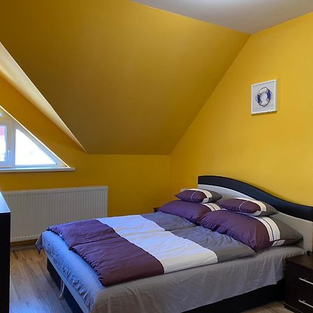Korall Apartman Balatonfůzfő Εξωτερικό φωτογραφία