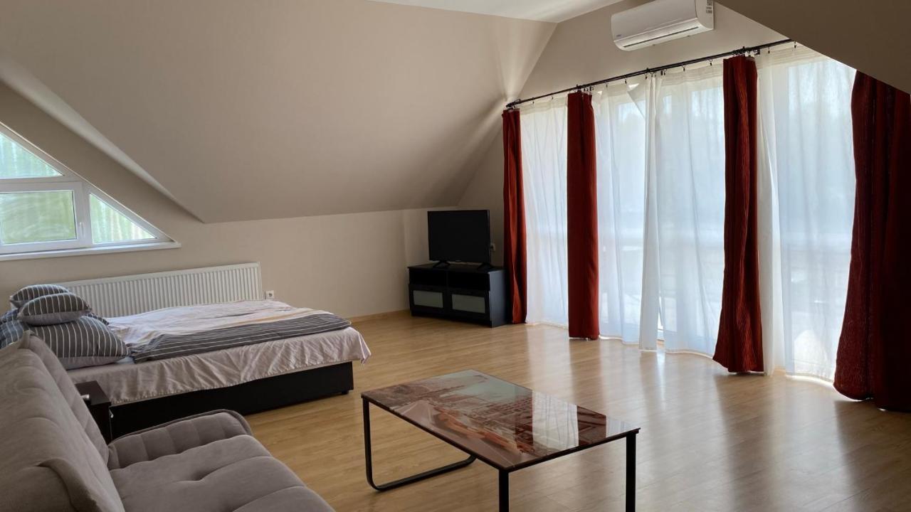 Korall Apartman Balatonfůzfő Εξωτερικό φωτογραφία