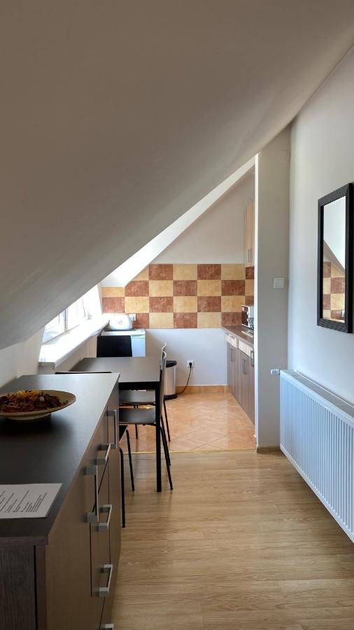 Korall Apartman Balatonfůzfő Εξωτερικό φωτογραφία