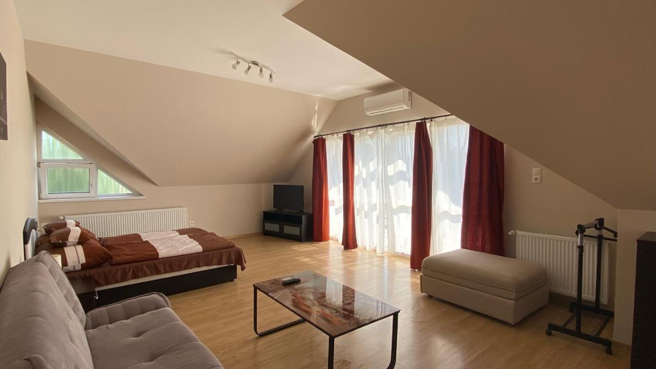 Korall Apartman Balatonfůzfő Εξωτερικό φωτογραφία